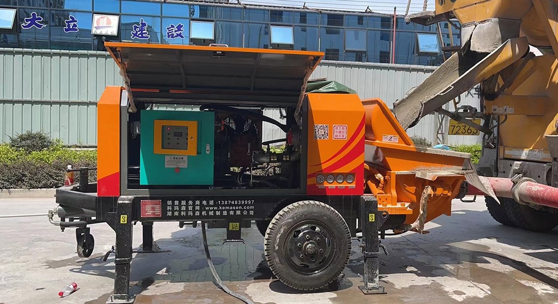 科瑪森K5H-50版50泵在浙江實(shí)現(xiàn)大面積廠房快速泵送施工