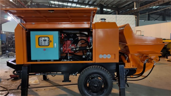 冬季混凝土輸送泵的日常維護(hù)保養(yǎng)需要注意哪些方面？