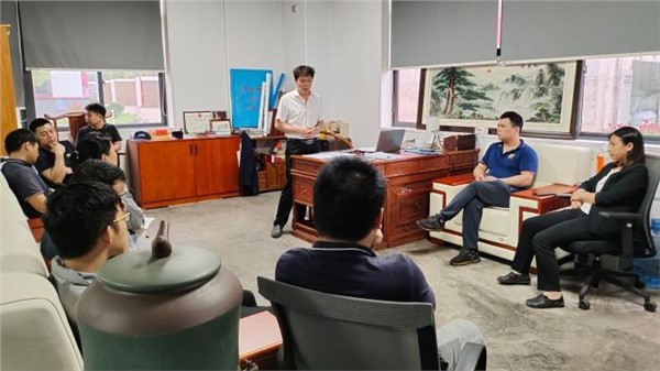 【科瑪森公司】舉辦安全生產(chǎn)會(huì)議，強(qiáng)調(diào)安全意識(shí)和措施的重要性