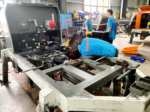 致敬科瑪森車間一線工人：付出汗水，筑夢未來